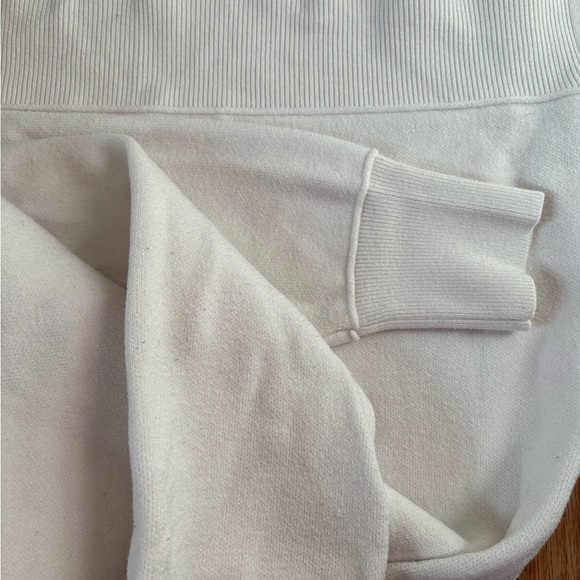 Checkered Beanie and White Sweater Set - Picture 6 of 10